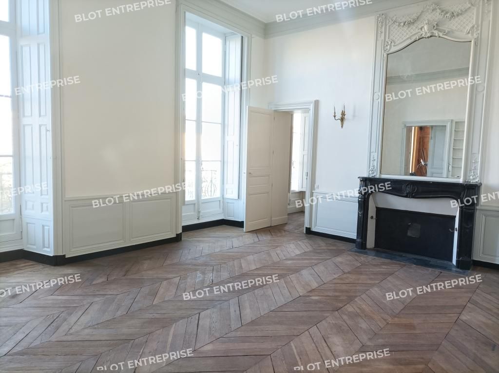 Location bureaux 191 m² non divisibles