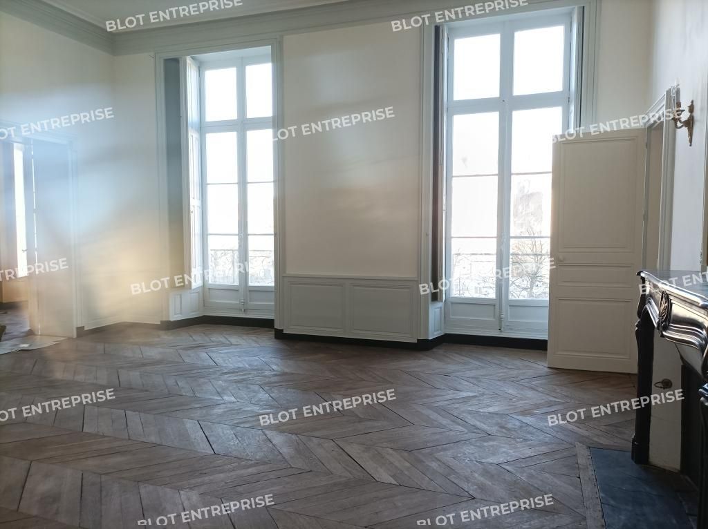 Location bureaux 191 m² non divisibles