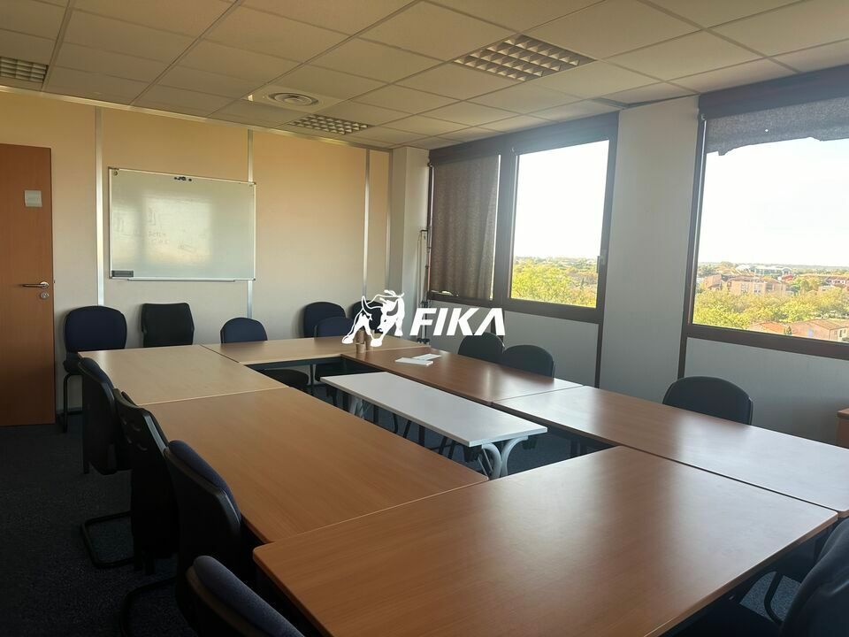 Location bureaux 228 m² non divisibles