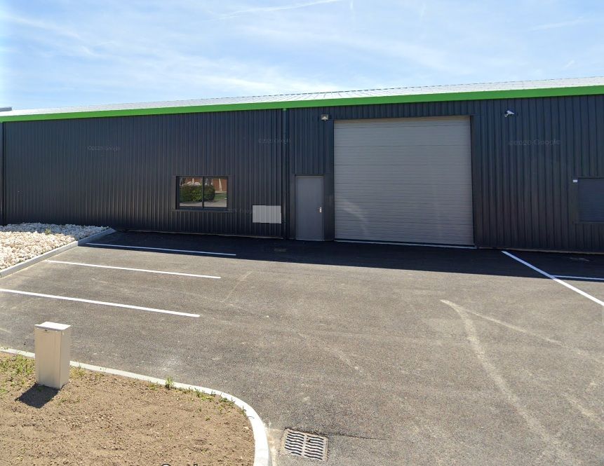 Location entrepots 286 m² non divisibles