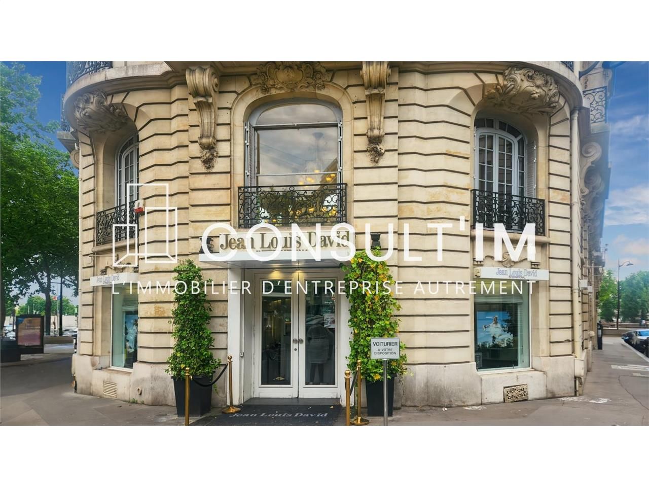 Location local commercial 311 m² non divisibles