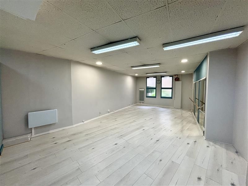 Location bureaux 106 m² non divisibles