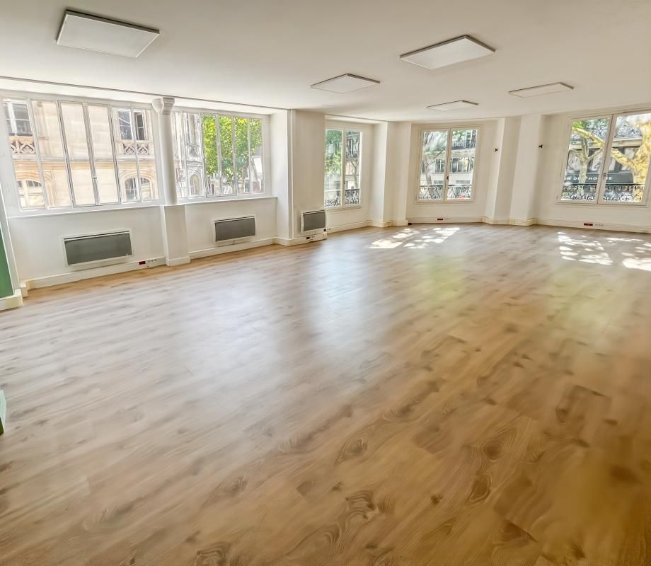 Location bureaux 227 m² non divisibles