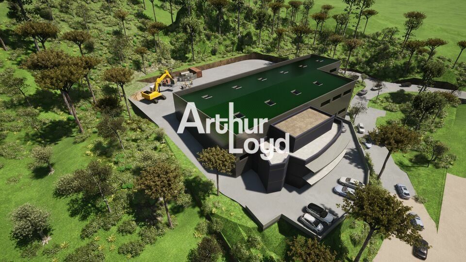  A VENDRE OU A LOUER : 2 051 m²