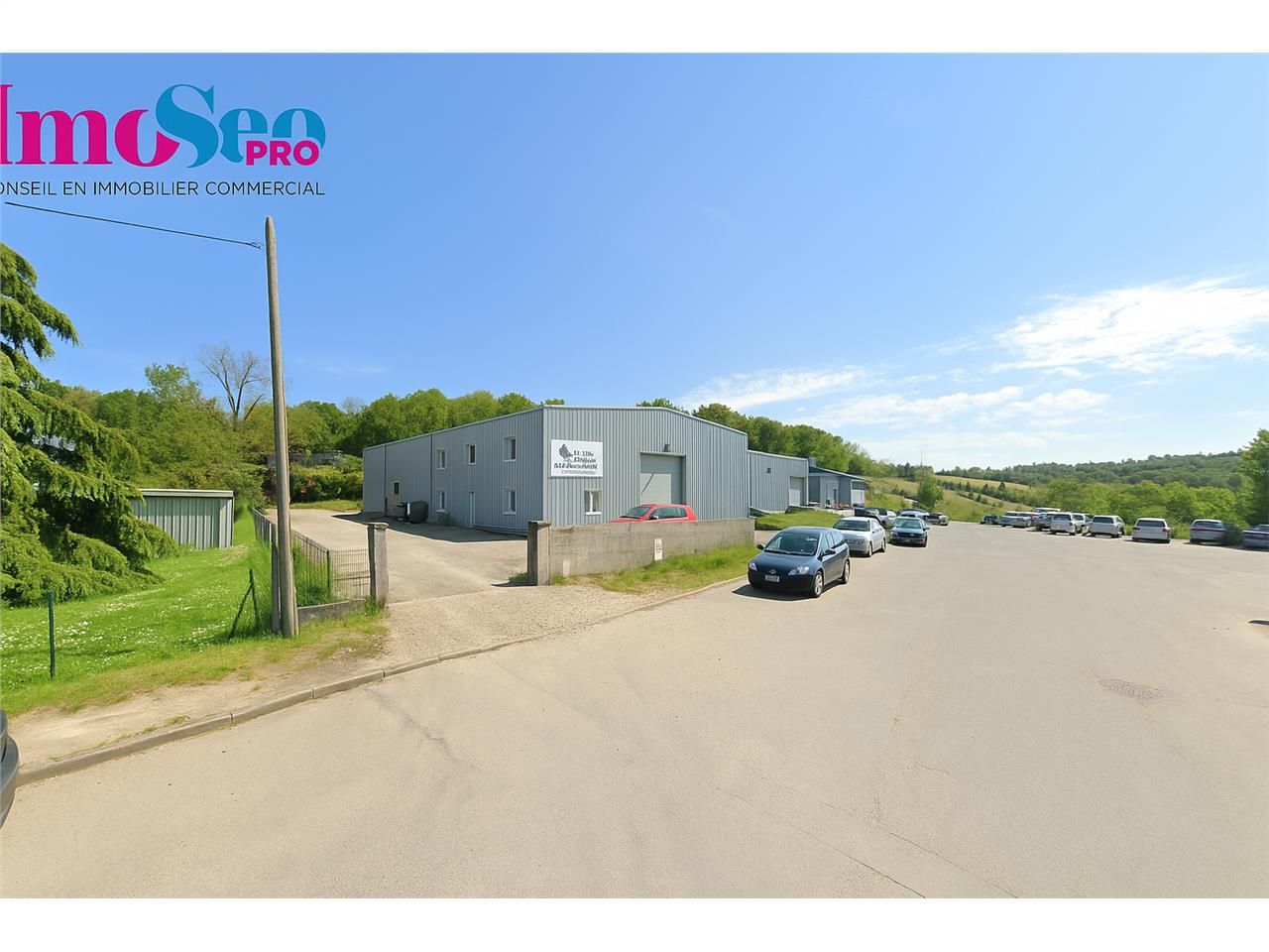 Location local 632.00 m² à BASSENS