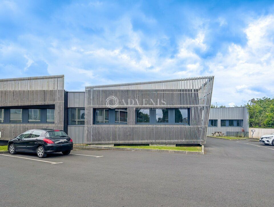 Vente bureaux 1219 m² non divisibles