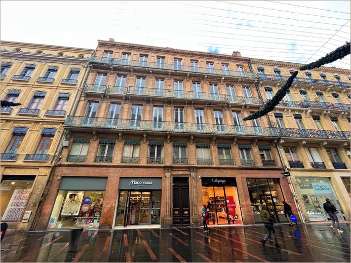 Location Bureaux haussmanniens 171 m² non divisibles