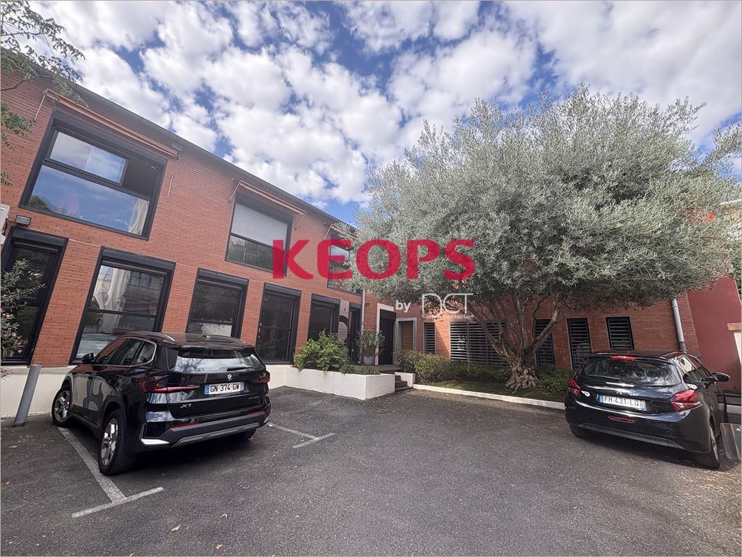 Location Bureaux récents 130 m² non divisibles