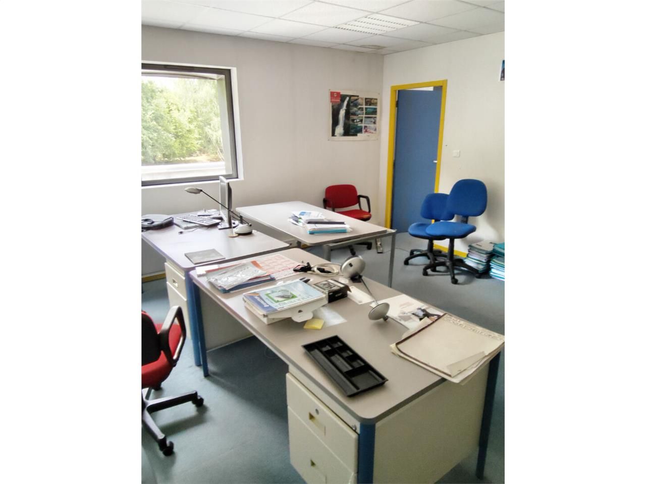 Location bureaux 256.00 m² à LIMOGES