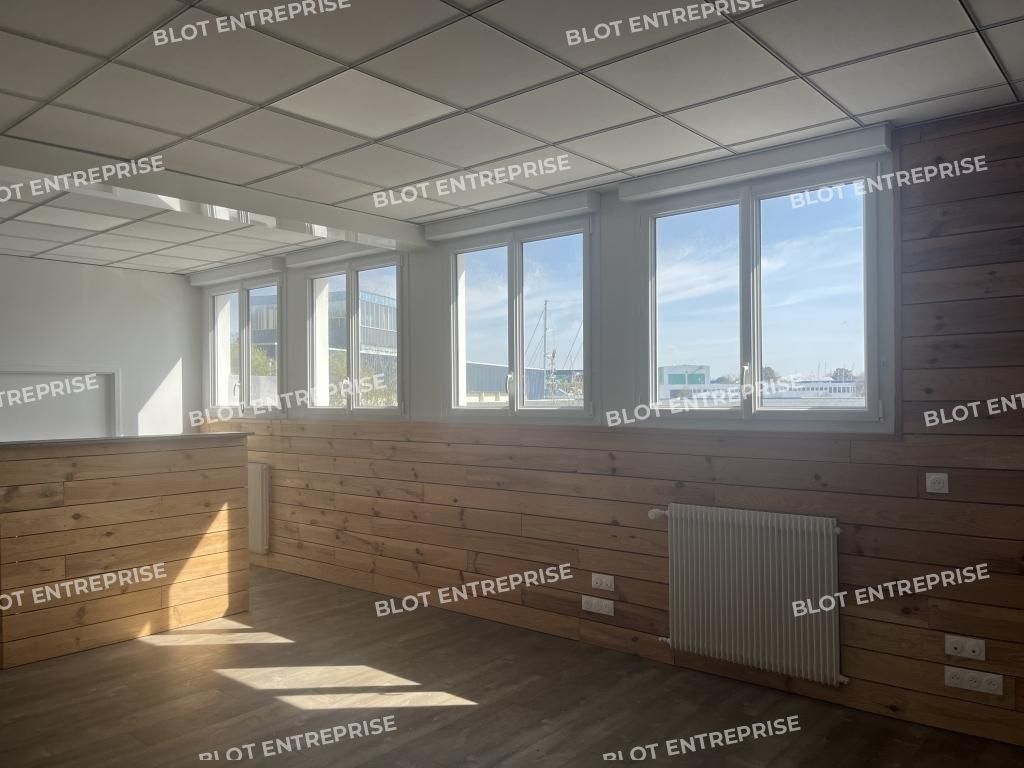 Location bureaux 25 m² non divisibles