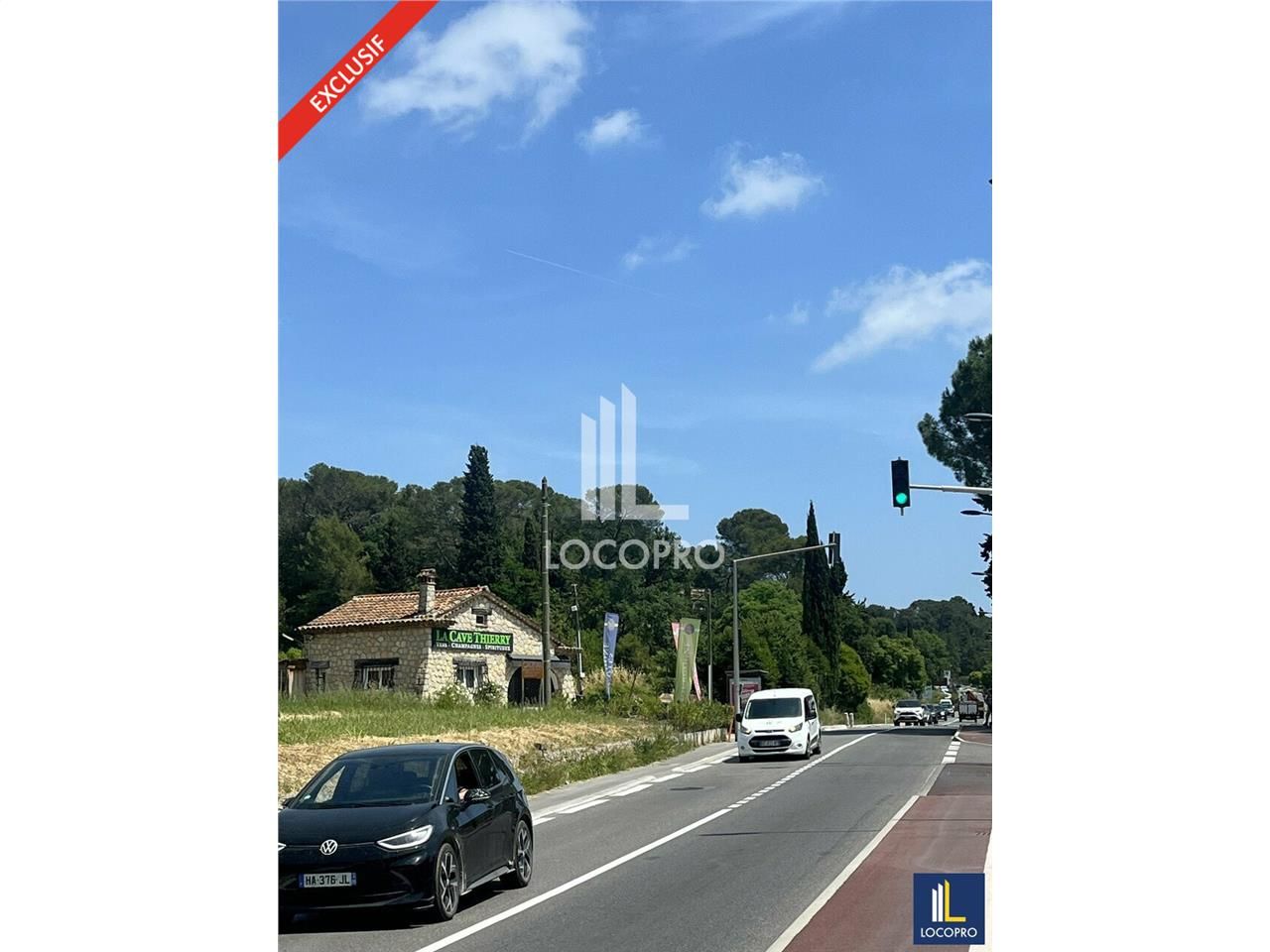 DROIT AU BAIL D'UN EMPLACEMENT EXCEPTIONNEL - 37 M2 + PARKINGS 