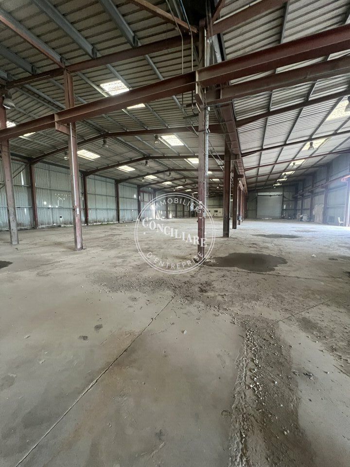 Location entrepot 1842 m² non divisibles