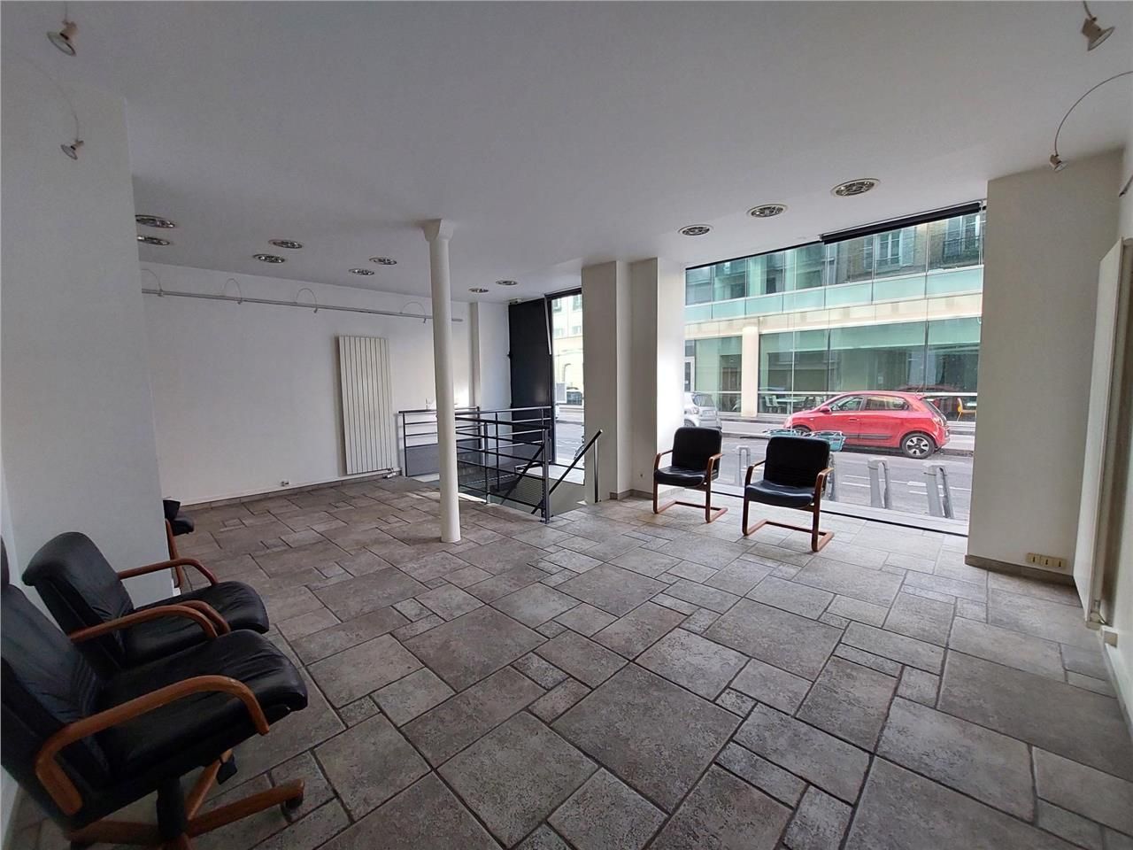 Location bureaux 75 m² à Paris