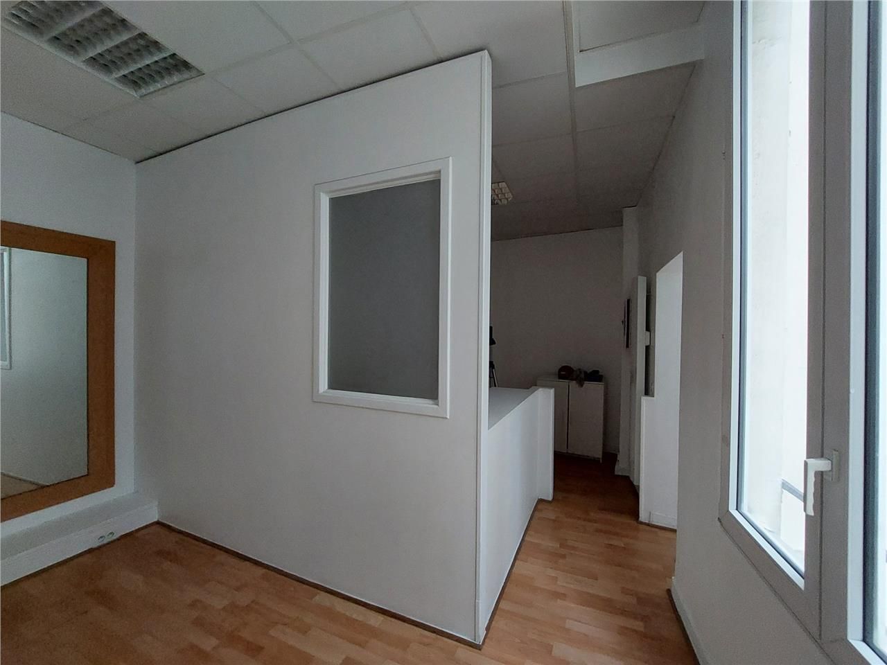 53 m² pour ce bureaux en location à Paris