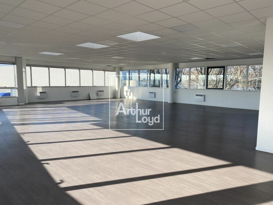Location bureaux 230 m² non divisibles