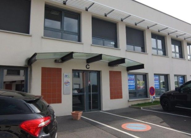Location bureaux 594 m² non divisibles