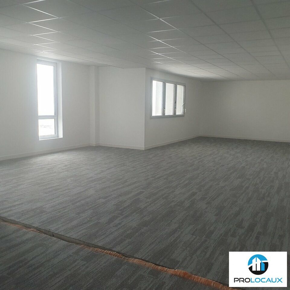 Location bureaux 2487 m² divisibles à partir de 60 m²