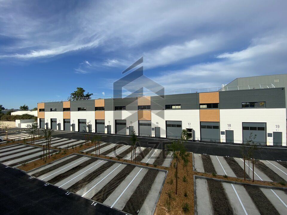 Location local d''activites 127 m² non divisibles