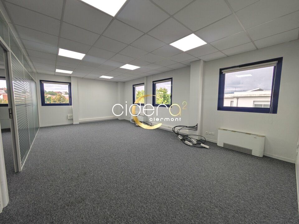 Location bureaux 120 m² non divisibles