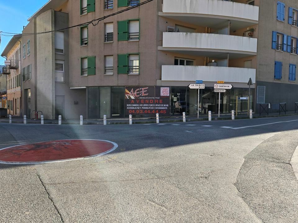 Location local commercial 361 m² non divisibles