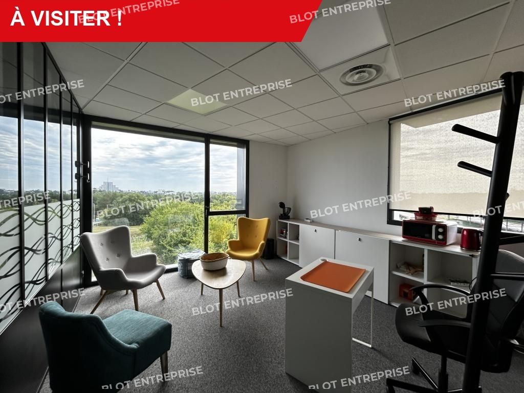 Location bureaux 160 m² non divisibles