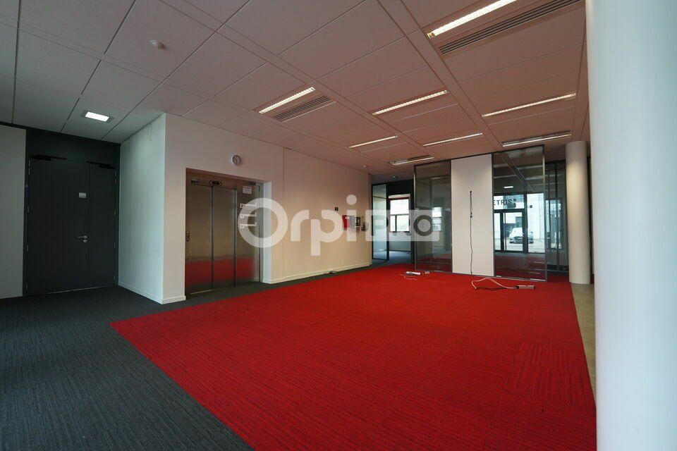 BUREAUX A LOUER - 2 006,70 m² DIVISIBLE - DARDILLY