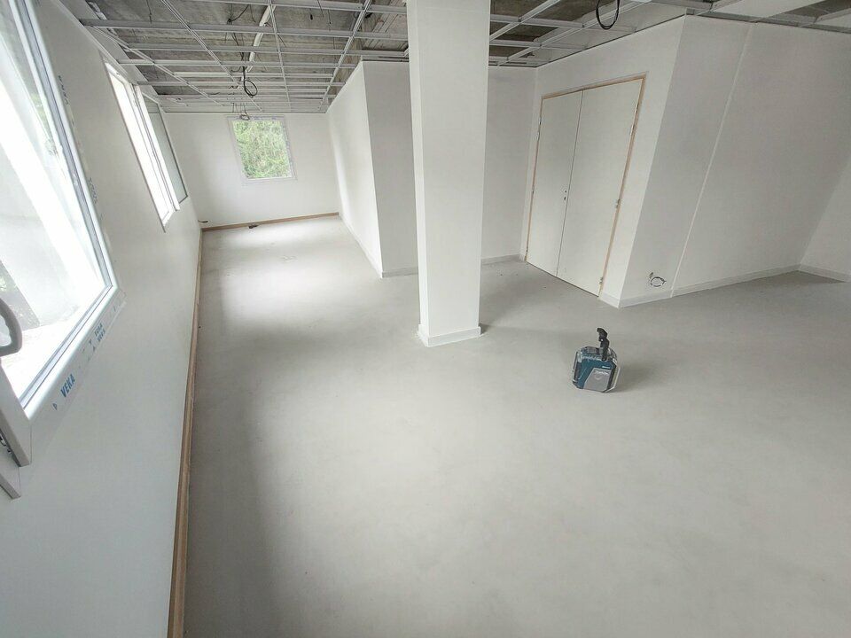 LOCATION PLATEAU BUREAUX RENOVES - ROND-POINT LA PARDIEU - 63100 CLERMONT-FERRAND