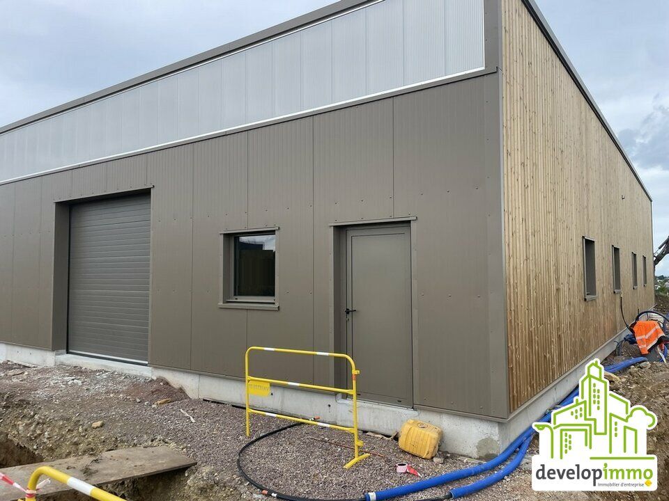 Location local d''activites 109 m² non divisibles