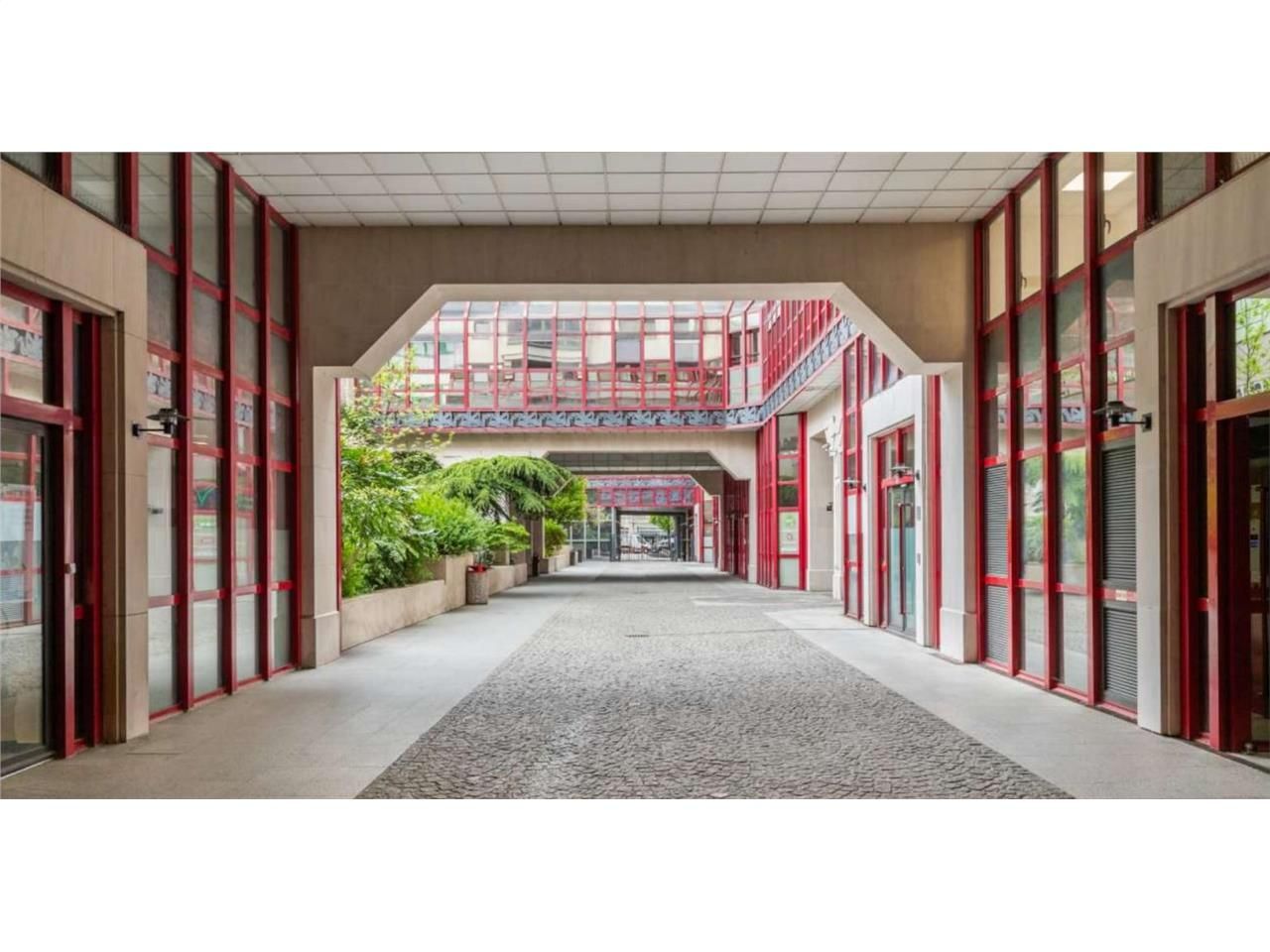 Vente bureaux 1610 m² divisibles à partir de 157 m²