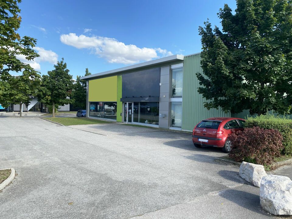 LOCAL COMMERCIAL A LOUER - ZAC DE QUETIGNY