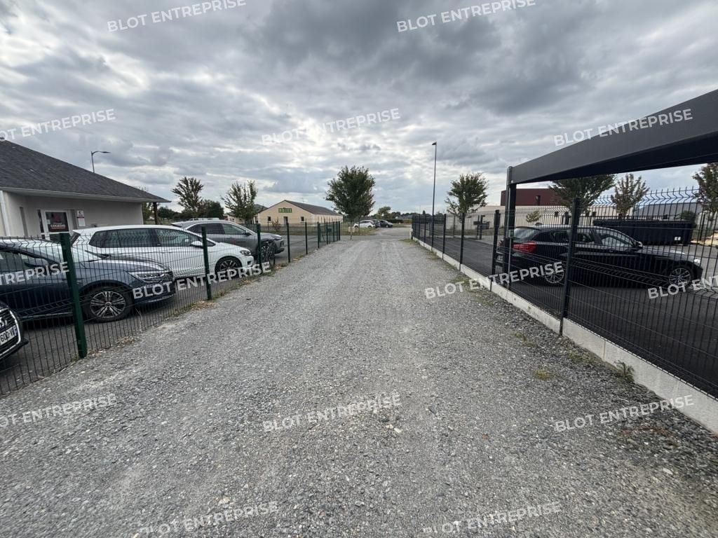 Vente entrepôts 270 m² non divisibles