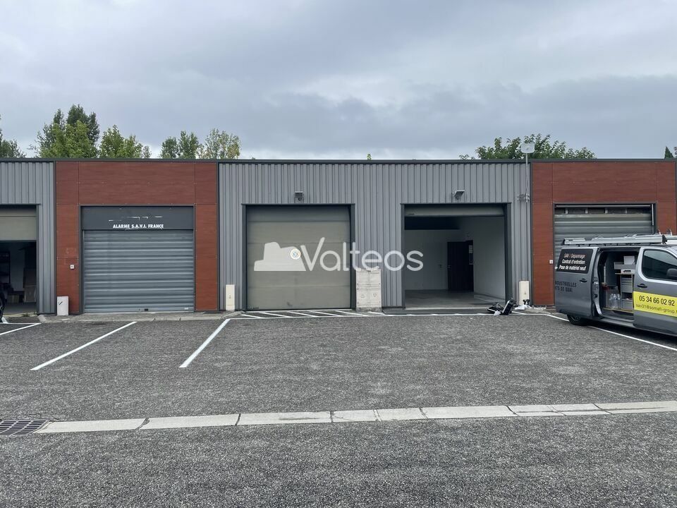 Location local d''activites 224 m² non divisibles