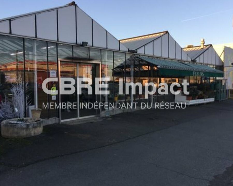 A VENDRE - FONDS DE COMMERCE JARDINERIE - AXE TRES PASSANT