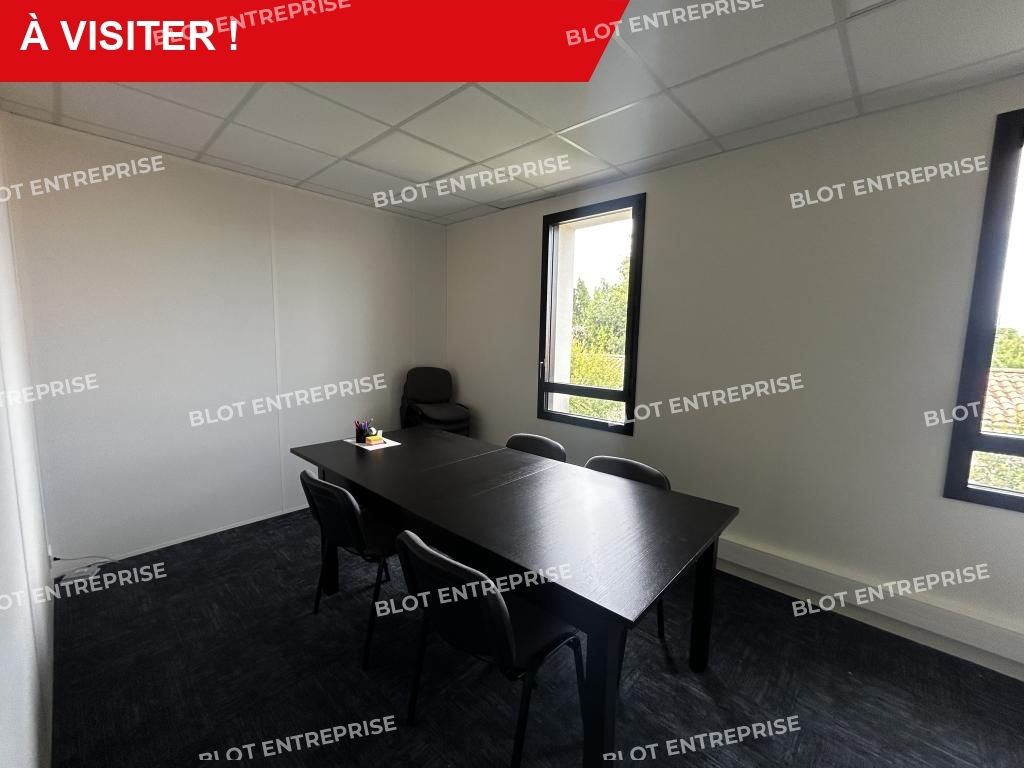 Location bureaux 69 m² non divisibles