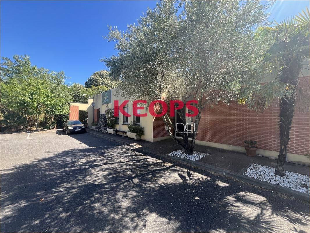 Vente Locaux d'activité 704 m² non divisibles