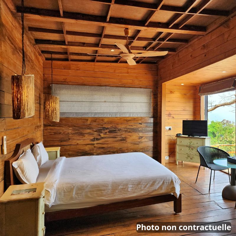 Vente local 338.00 m² à BOURG EN BRESSE