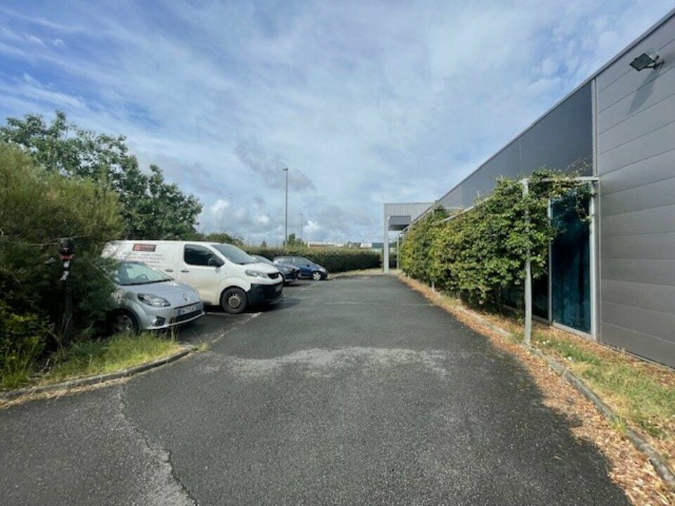 BATIMENT INDEPENDANT - VILLENAVE D'ORNON INTRA ROCADE