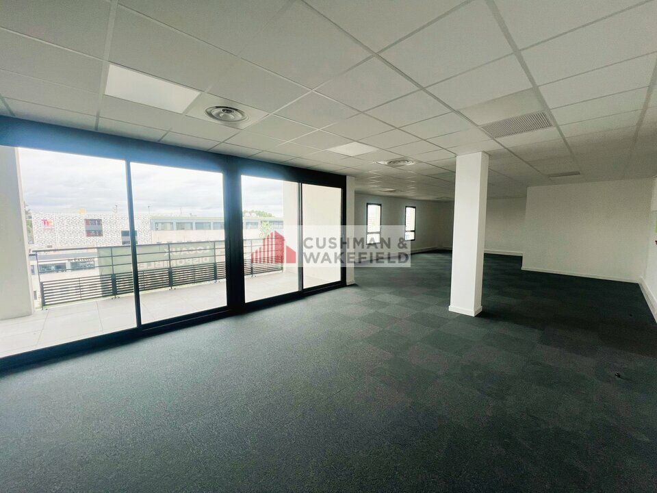 NIMES - BUREAUX A LOUER