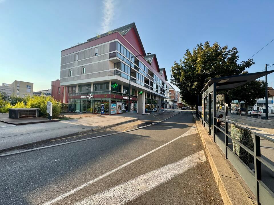 Location bureaux 70 m² non divisibles