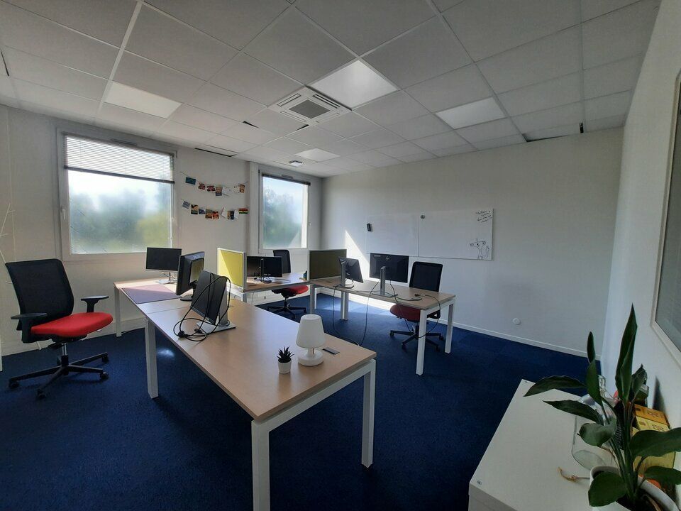 PROCHE A13 - ETAGE COMPLET & PARKING - RT 2005.