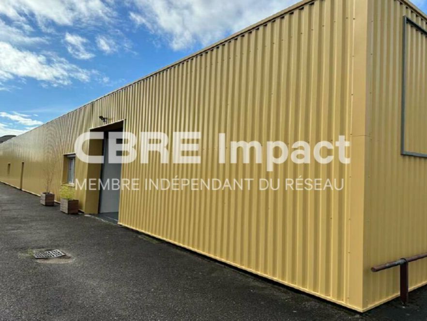 Location local d''activites 100 m² non divisibles