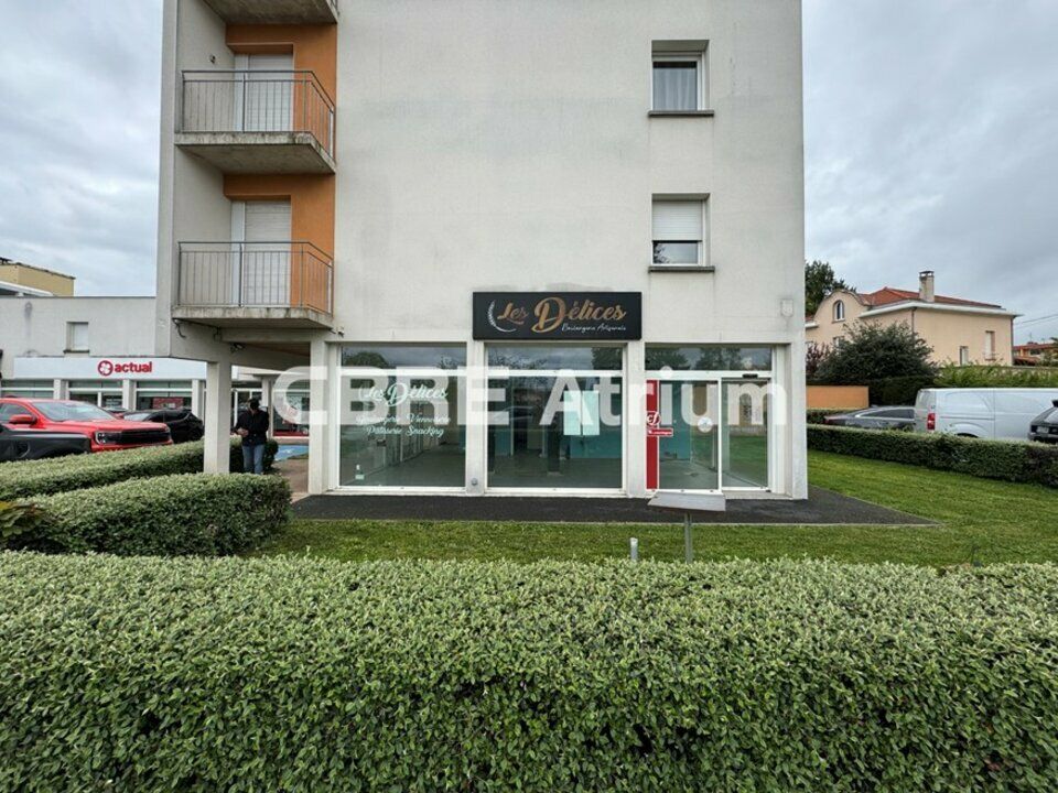 Location local commercial 86 m² non divisibles
