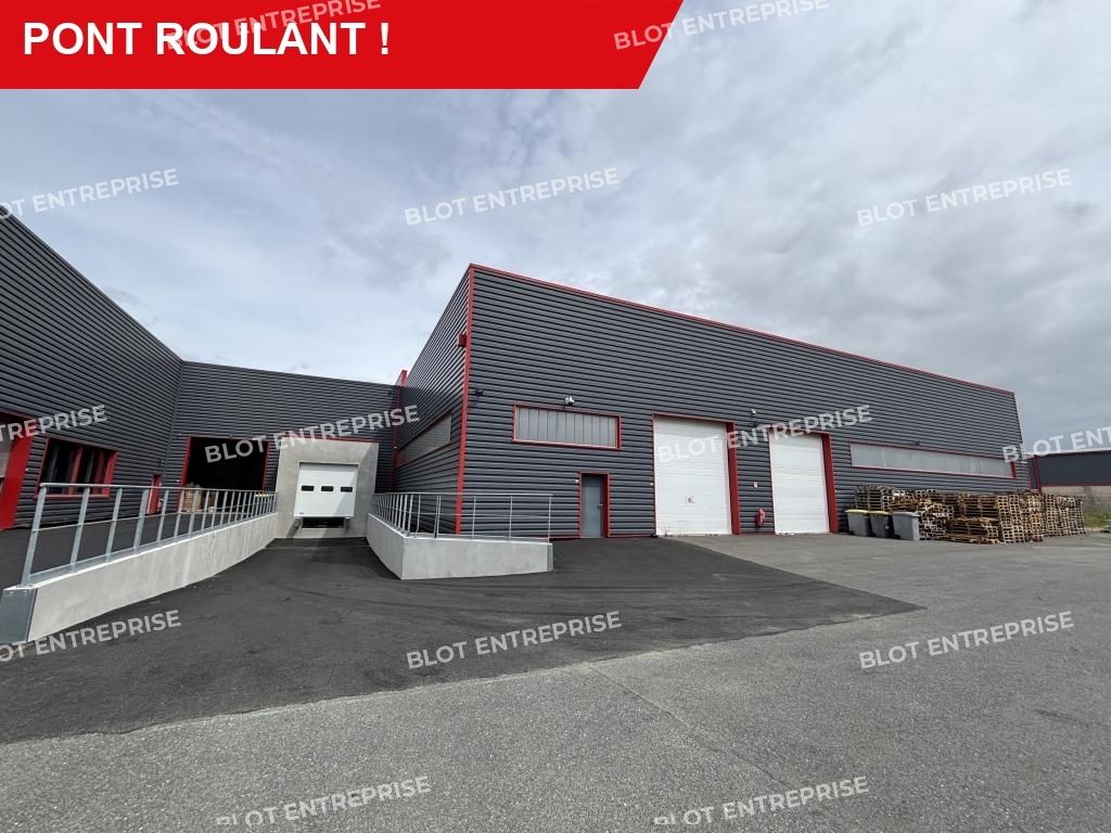 Location entrepôts 3354 m² non divisibles