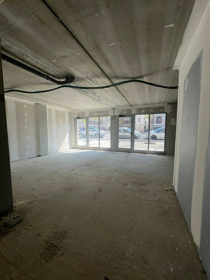 Vente local commercial 69 m² non divisibles