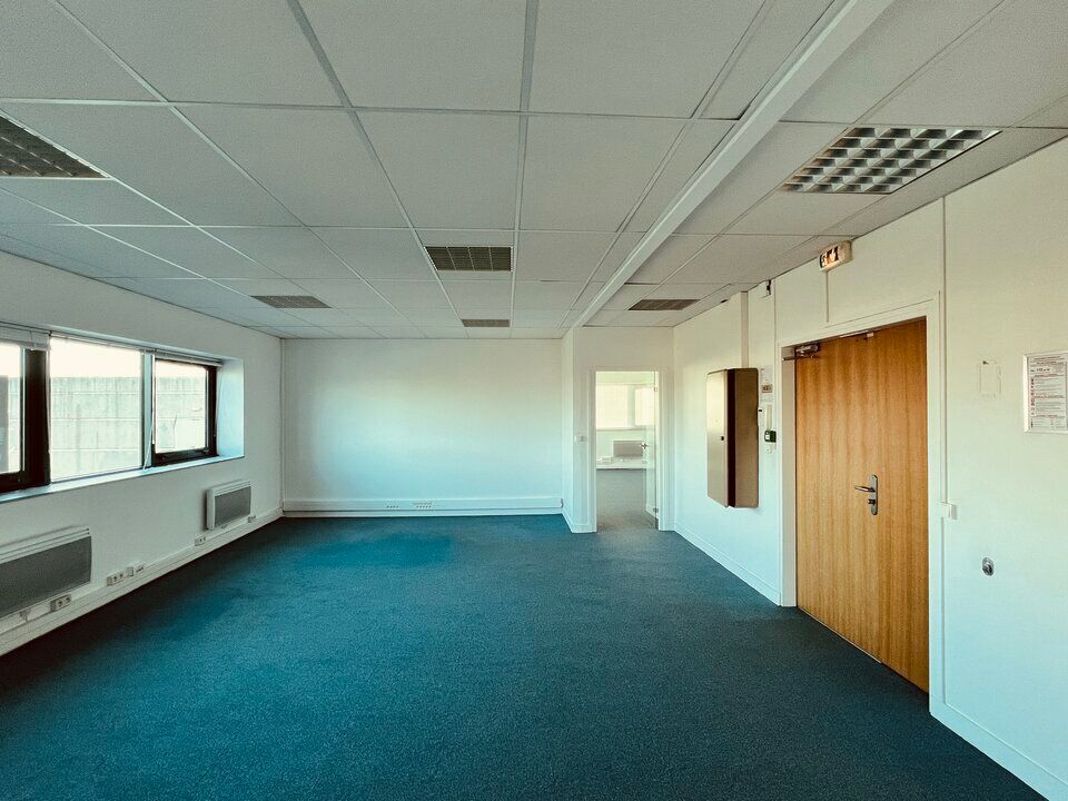 169 m² pour ce bureaux en location à Caen