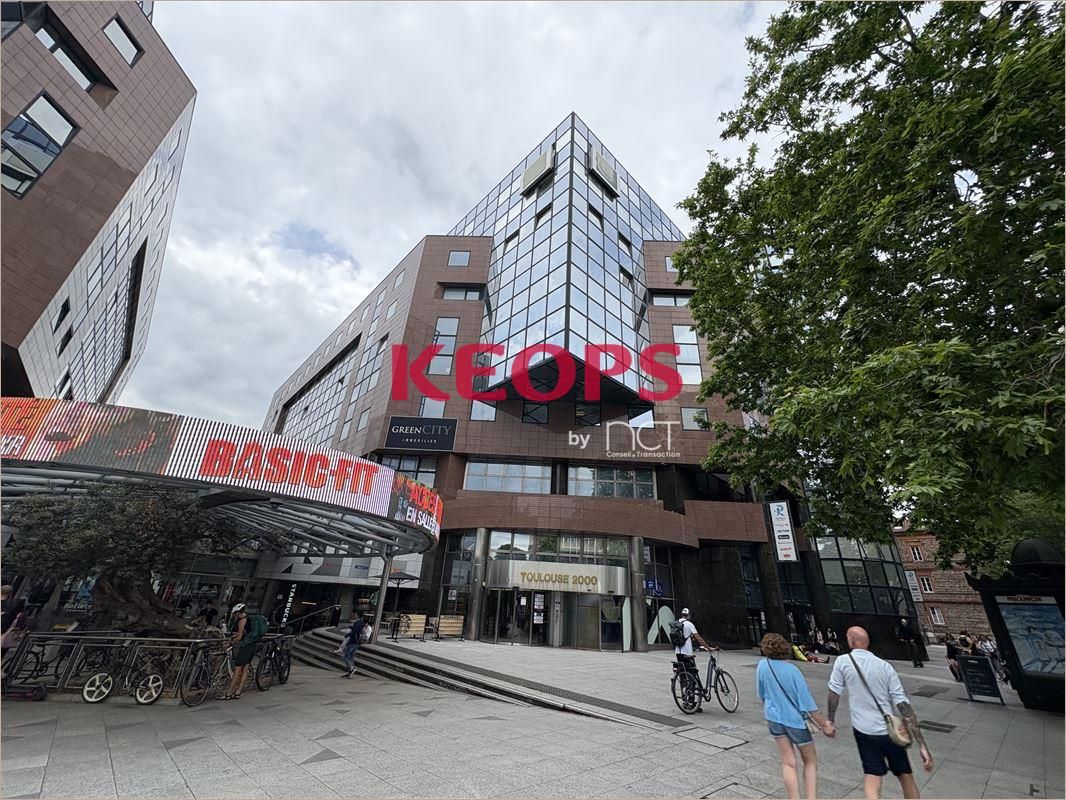 Location Bureaux récents 1043 m² non divisibles