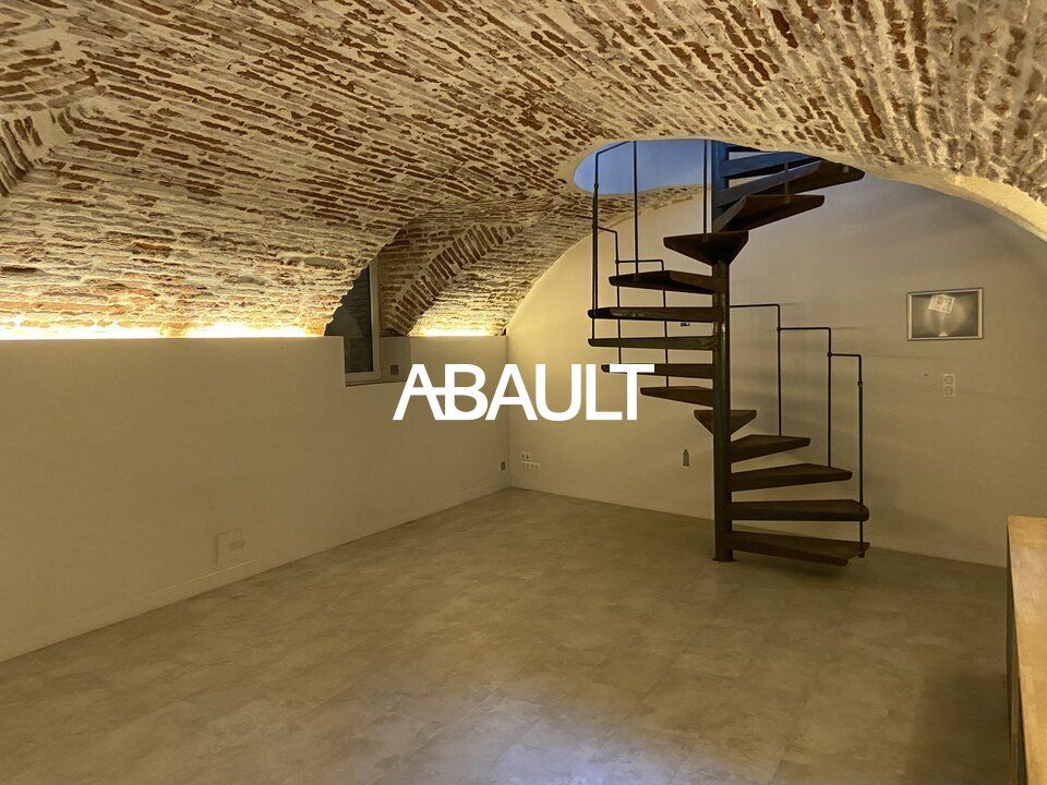 Location local commercial 117.86 m² non divisibles