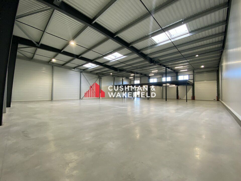 Location activité/entrepôt - 1872 m²
