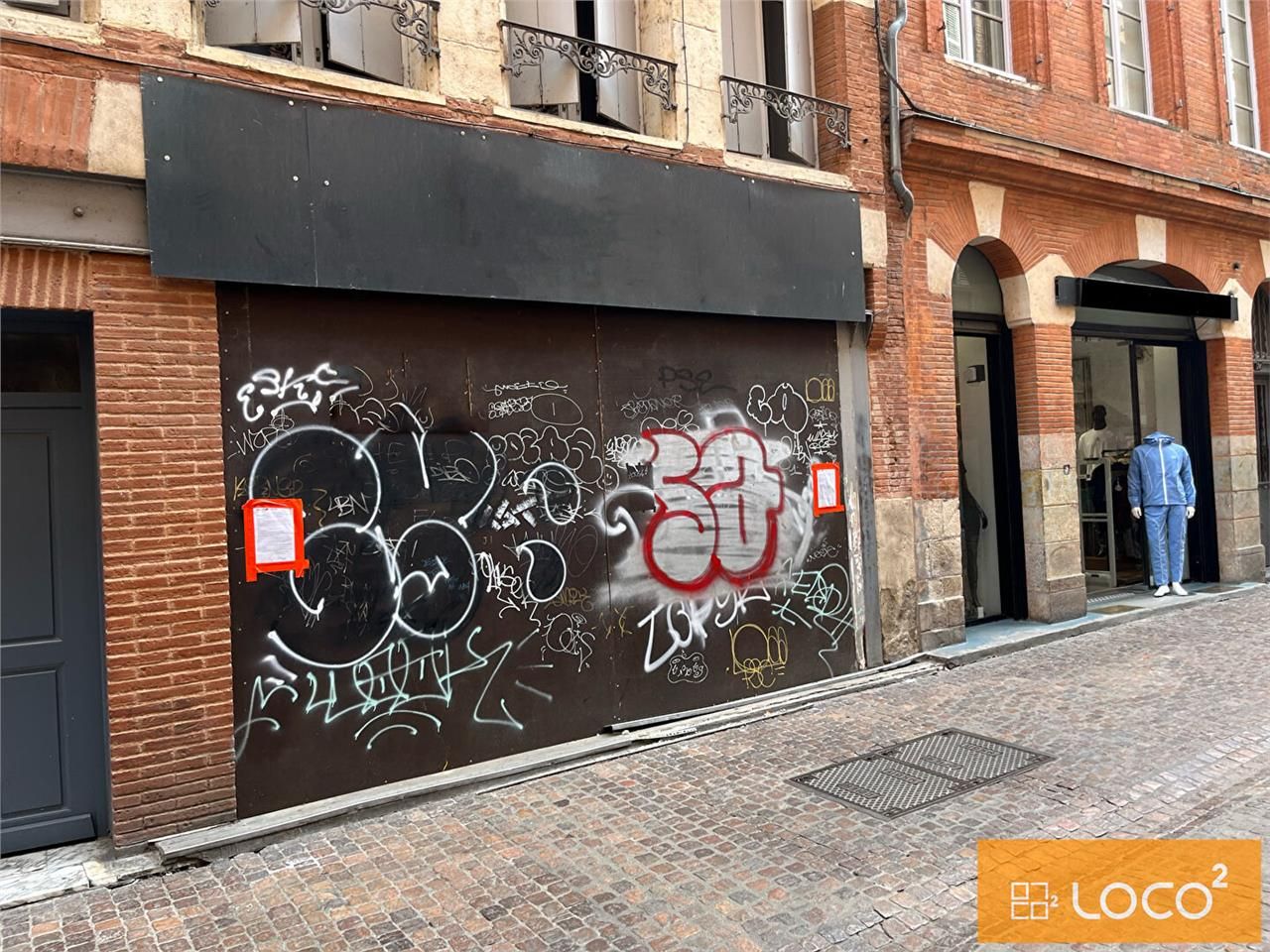 Location local commercial 200.00 m² à TOULOUSE