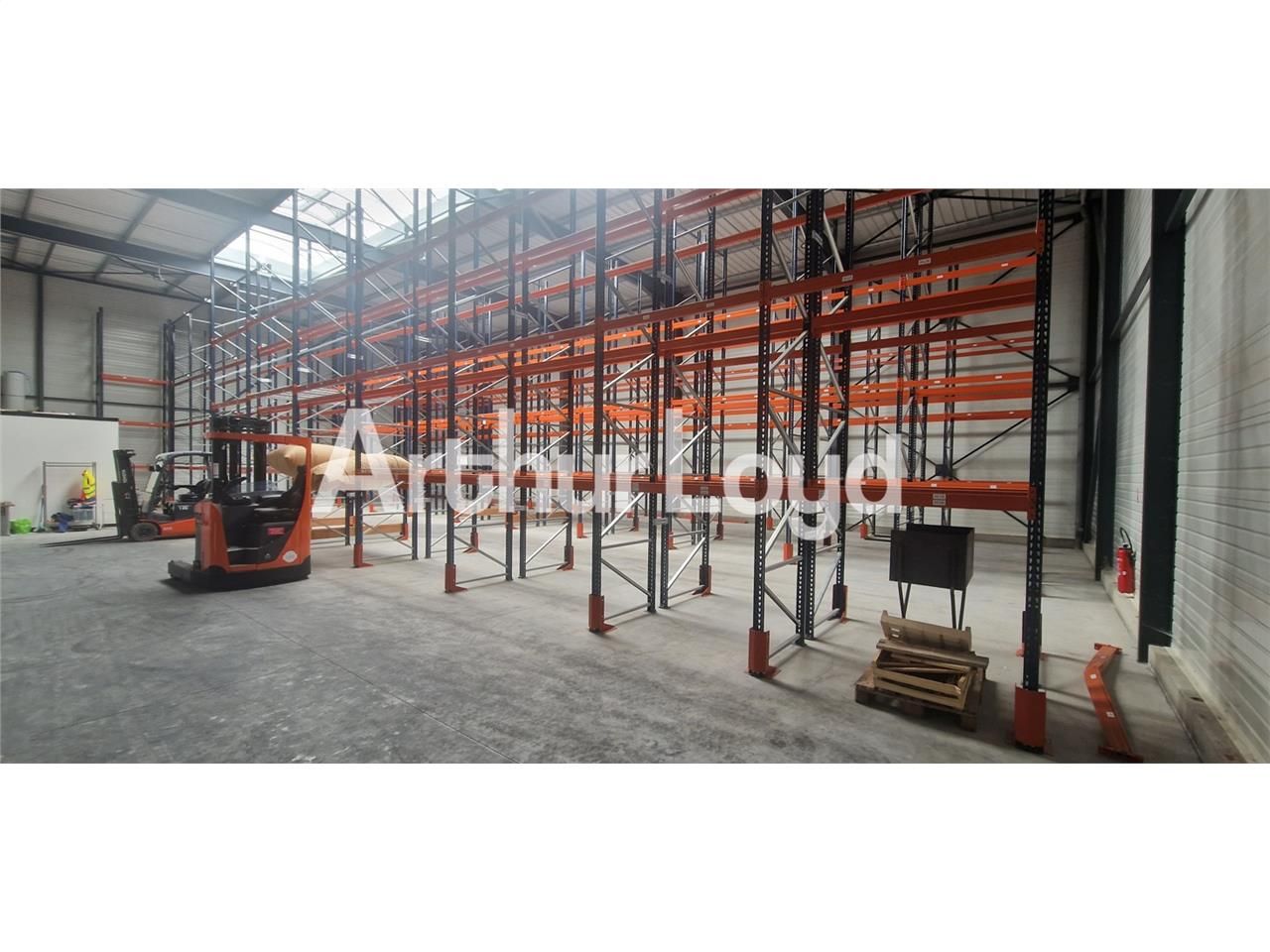 Vente local 600.00 m² à SAINT ANDRE SUR ORNE